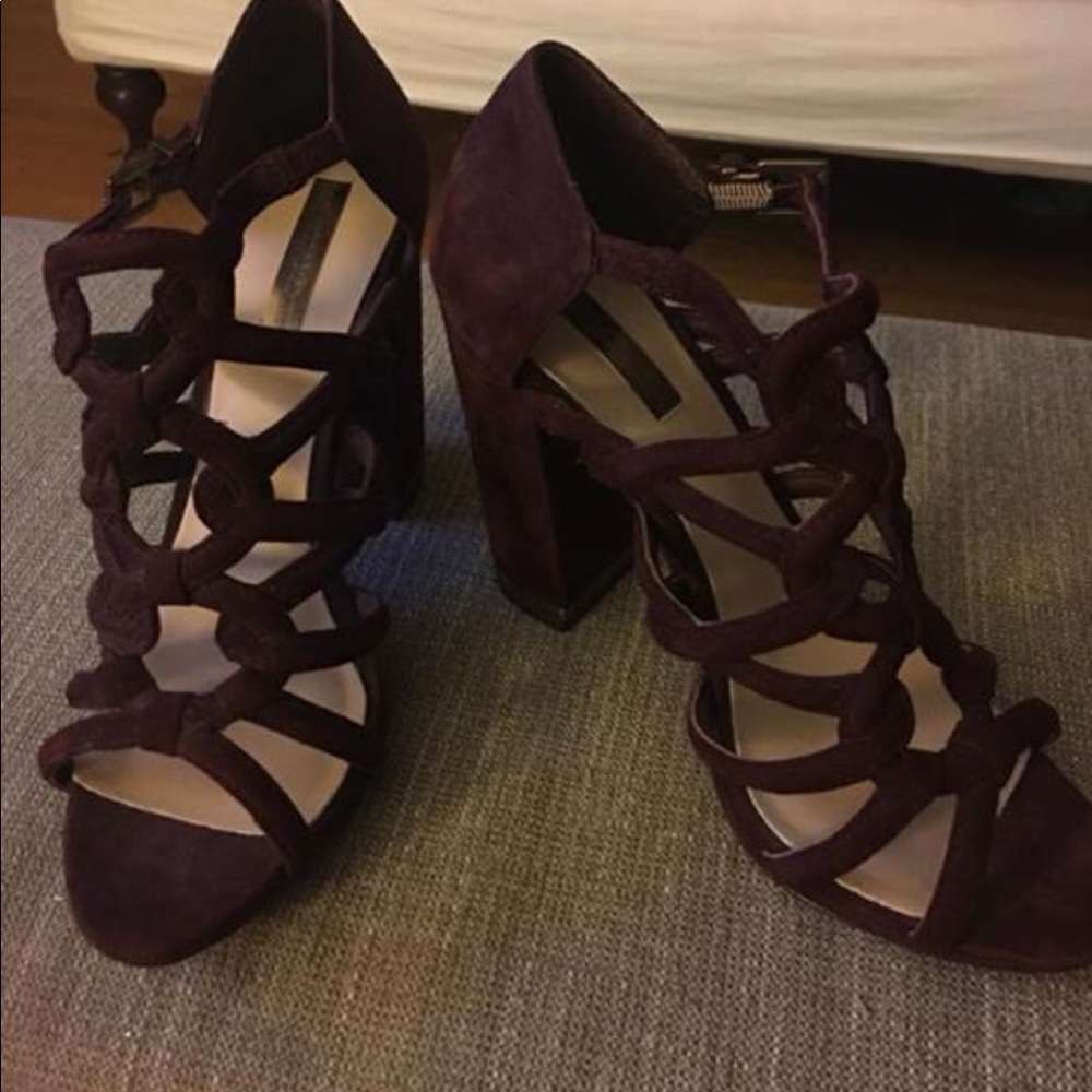 BCBGMAXAZRIA  NWOT Maroon Shoes